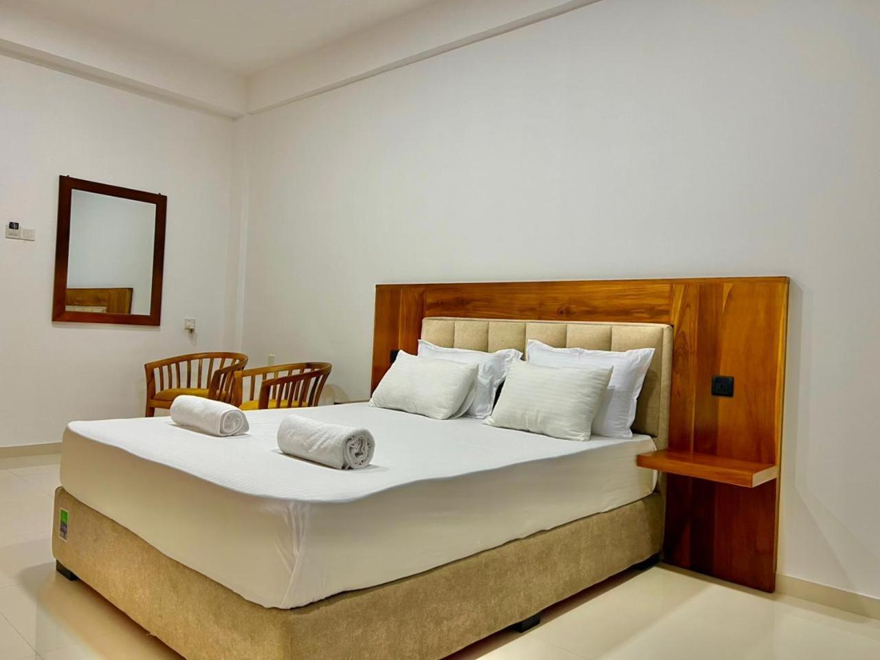 Easy Stay Kandy Exteriör bild
