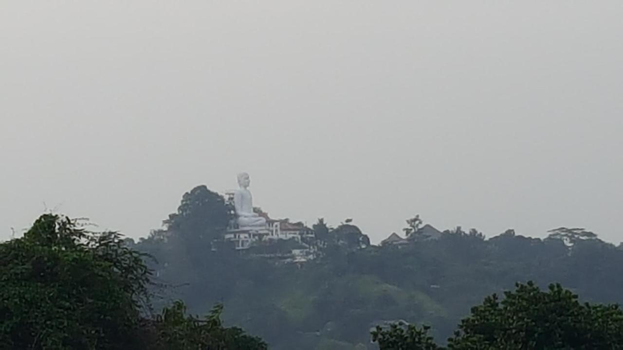 Easy Stay Kandy Exteriör bild